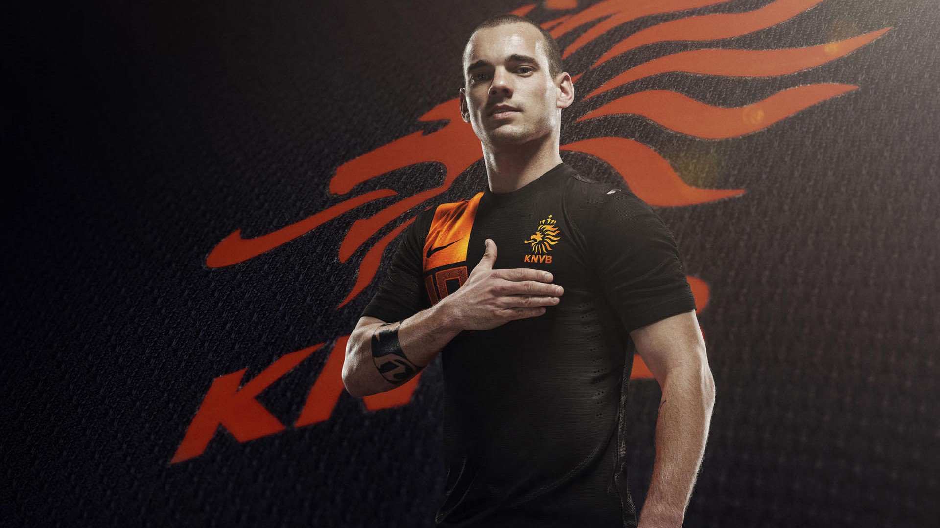 英超教练组使用语义转写平台优化临场战术布置效率,英超 教练