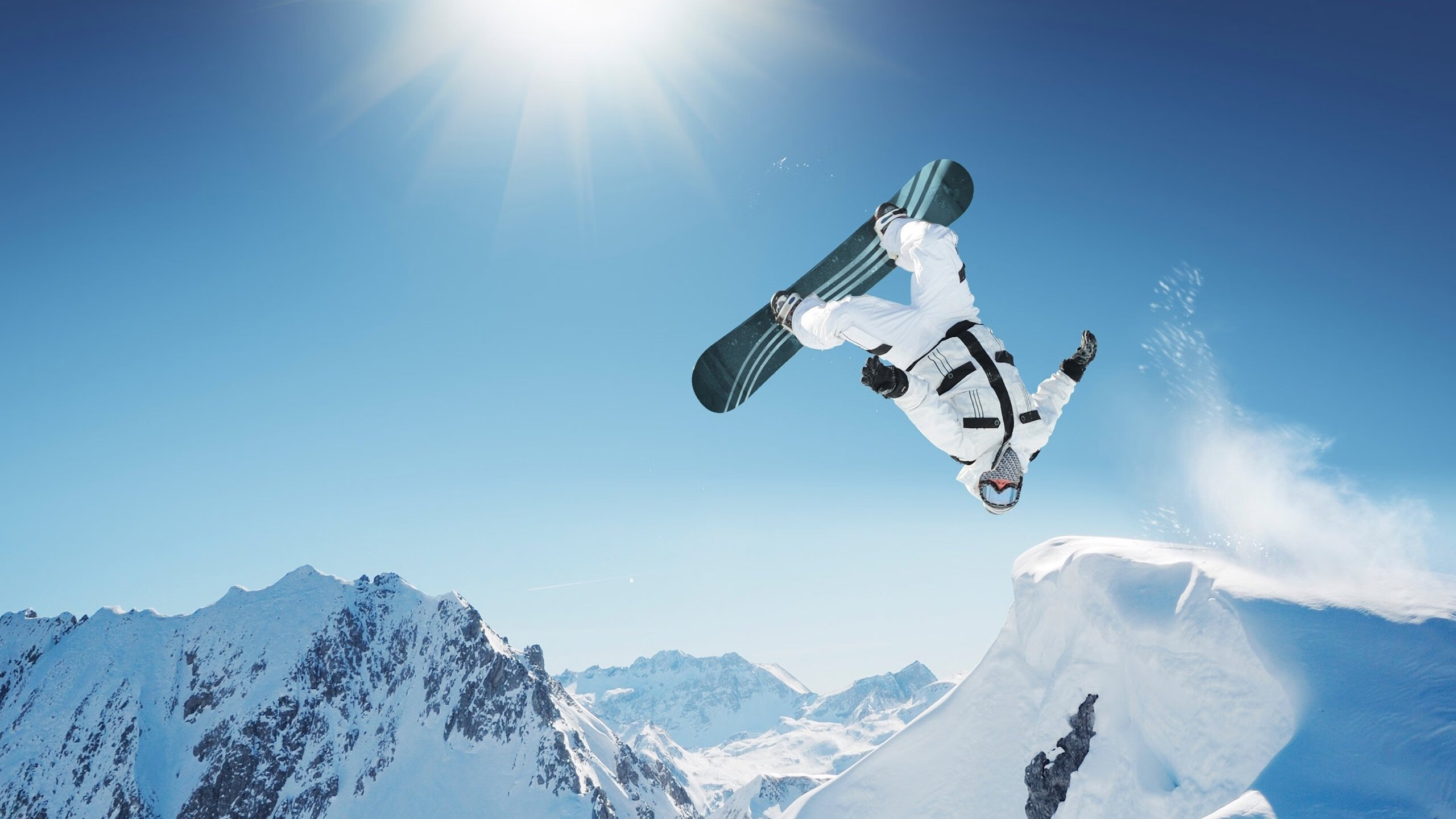 王宗源冲线瞬间引爆现场气氛,王宗源帅气