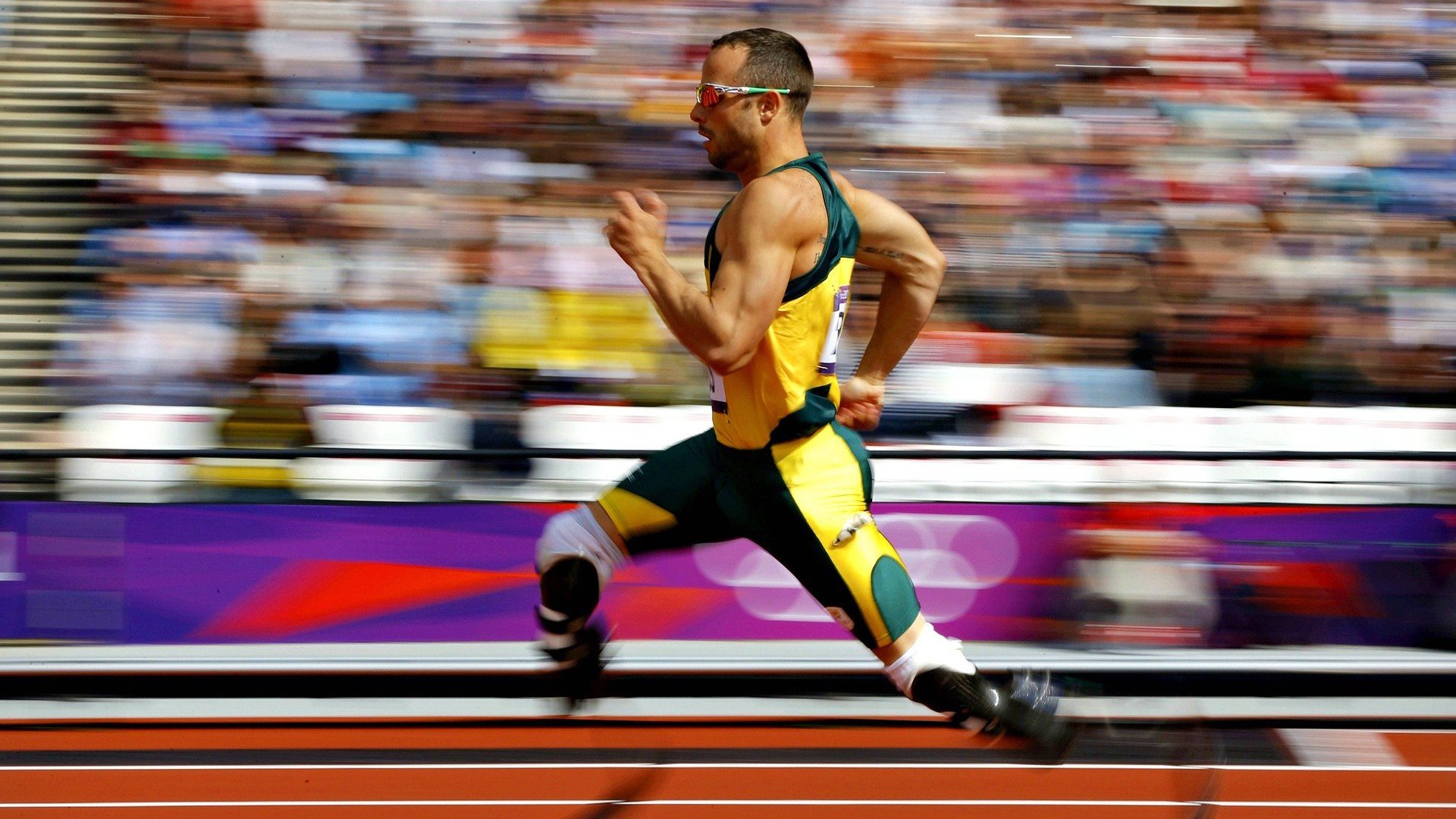 决赛期间技术VAR判罚引发争议，var技术足球